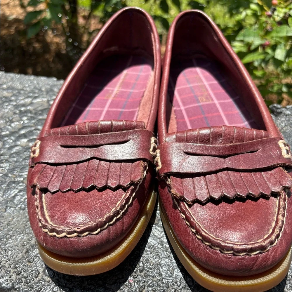 Sperry Burgundy Leather Women’s Classic Loafers Size 8.5 - Picture 1 of 9
